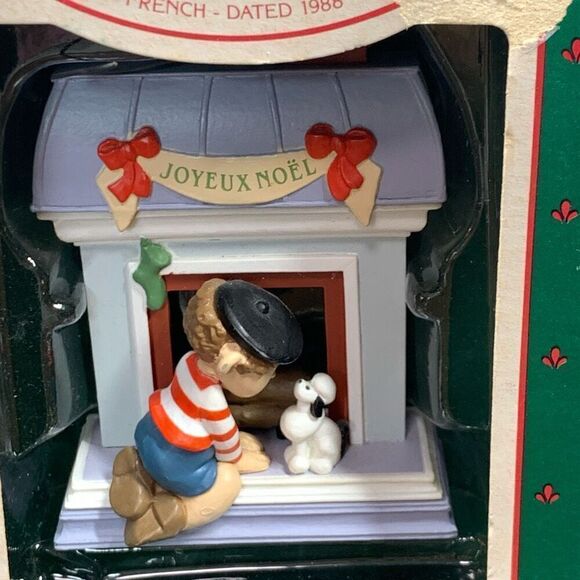 Hallmark windows of the world French 1988 ornament￼ - Picture 4 of 6